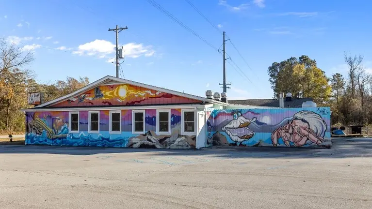 T&W Oyster Bar